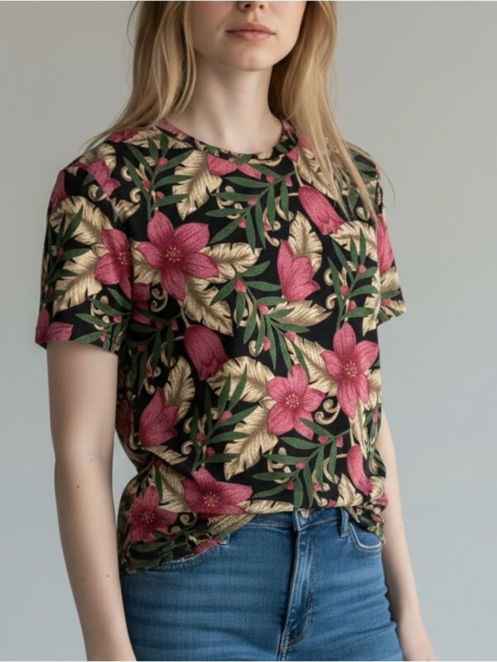 Frazier Lawrence Vintage Women’s Short Sleeve Sheer Black Base Floral Top Size M